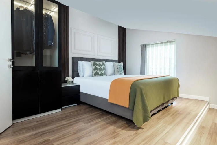 Suite with balcony