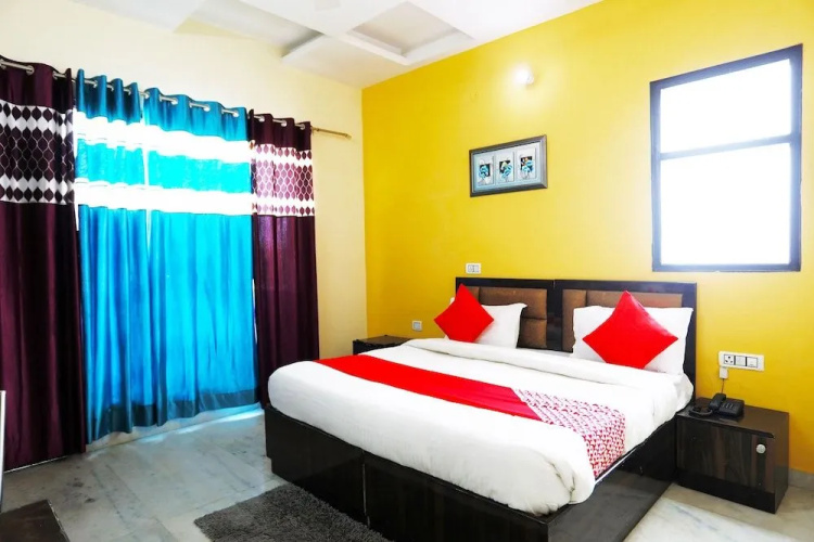OYO 9382 Hotel Homestay