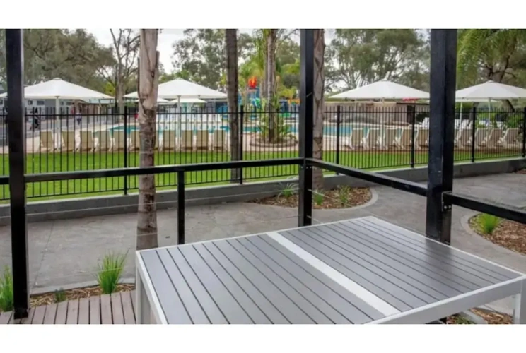 2 Bedrooms Superior room with pool view