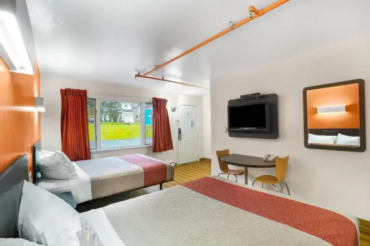 Motel 6 Ilion, NY
