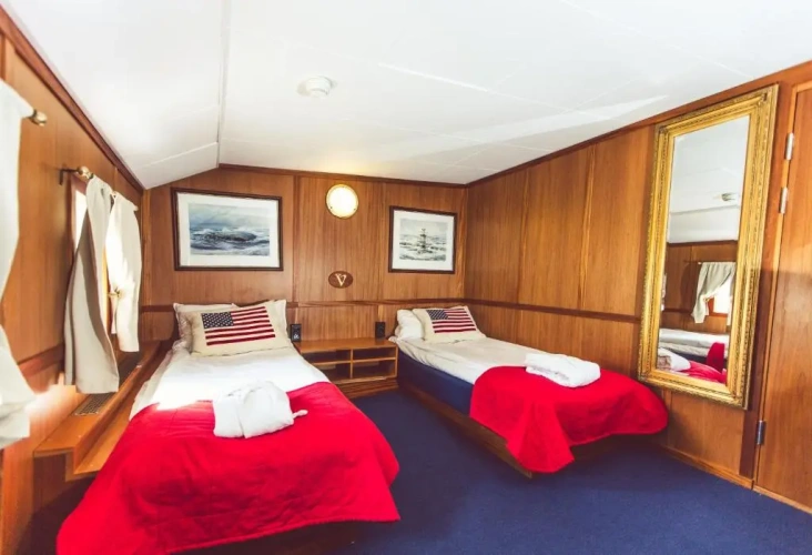 Twin room