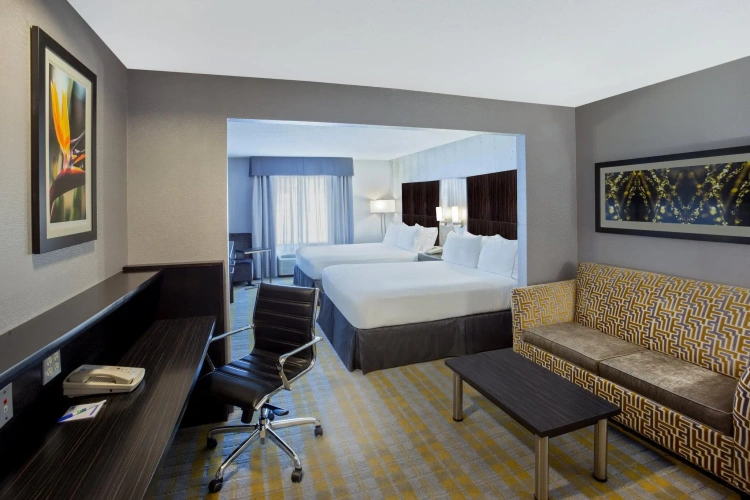 Quadruple Suite