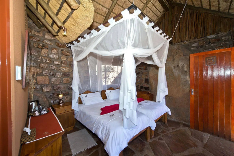 Canyon Lodge
