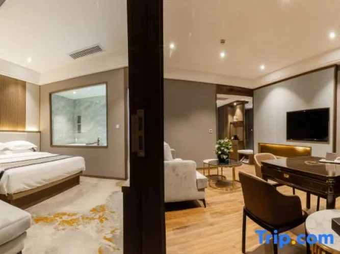 Double Suite