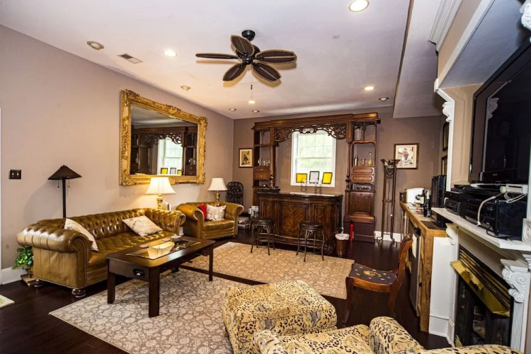 Stone Manor Boutique Inn