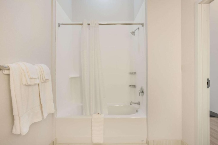 Quadruple Suite