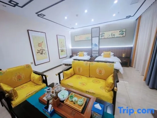 Comfort Twin room with city view