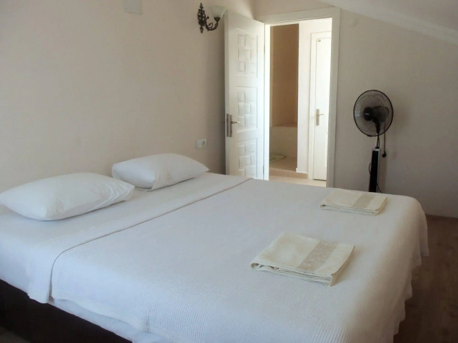 Cam Hotel