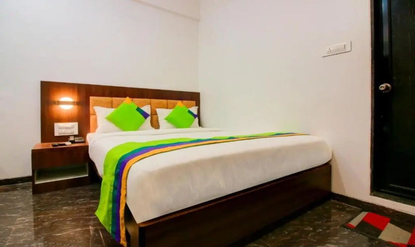 Economy room