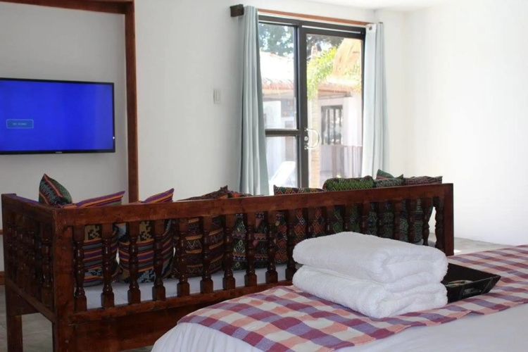 Poleng Villa Hotel