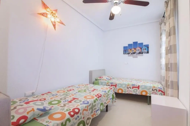 3 Bedrooms Cottage