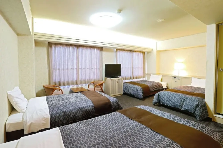 Standard Quadruple Family room