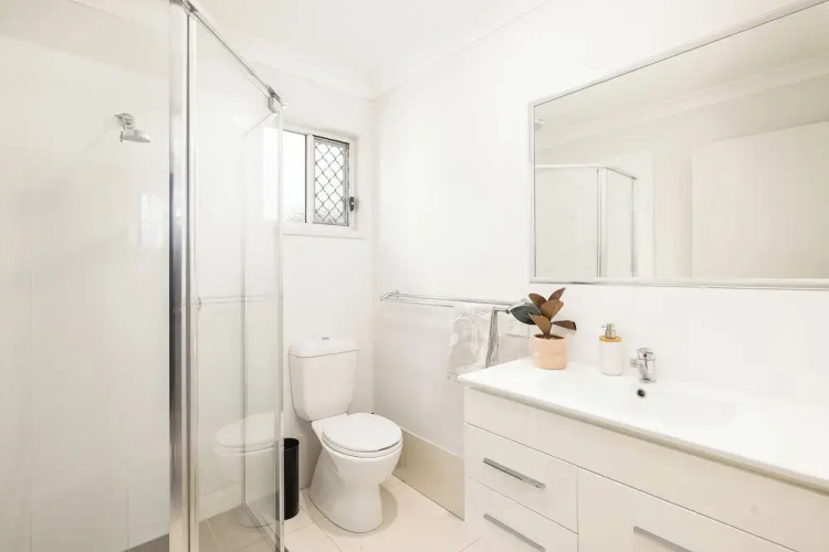 Smart Suites Self Check-in Apartments - 35A Freney