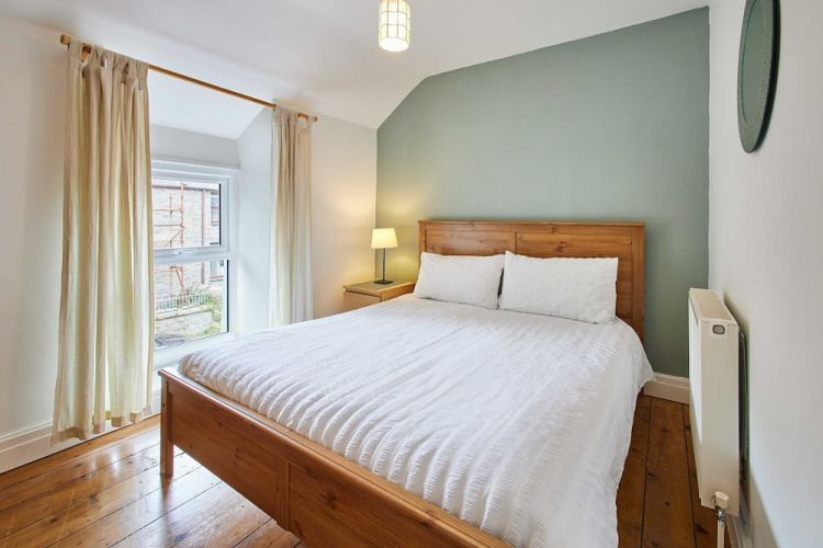 Host Stay Trefor Cottage