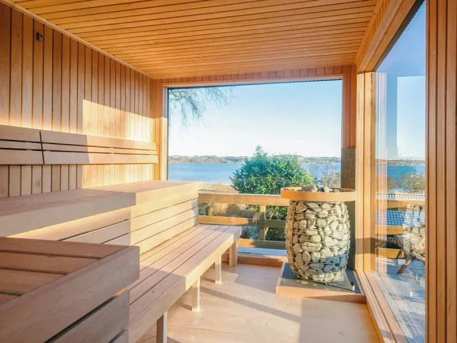 Family-friendly Cottage Near the Coast