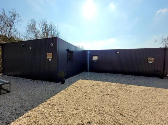 Chalet de 2 chambres avec jacuzzi jardin amenage et wifi a Saint Jean de Monts a 2 km de la plage