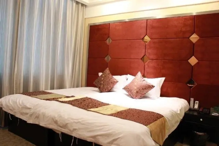 Sunshine Hotel Fourseasons