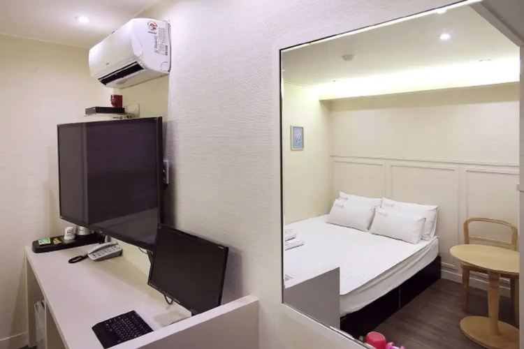 Seven Motel Songjeong