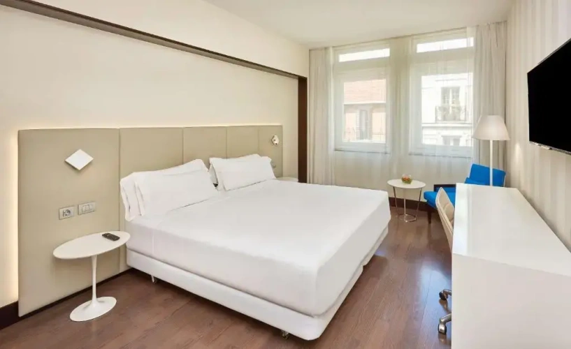 Standard Double room with view