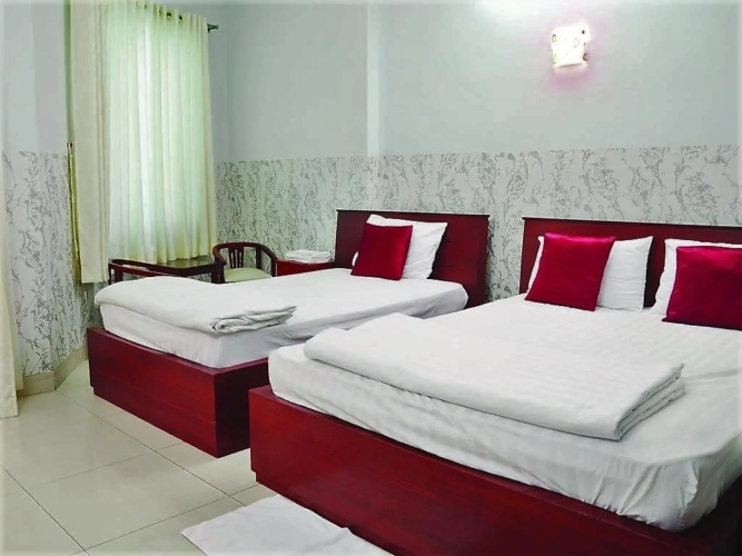 Standard Triple room