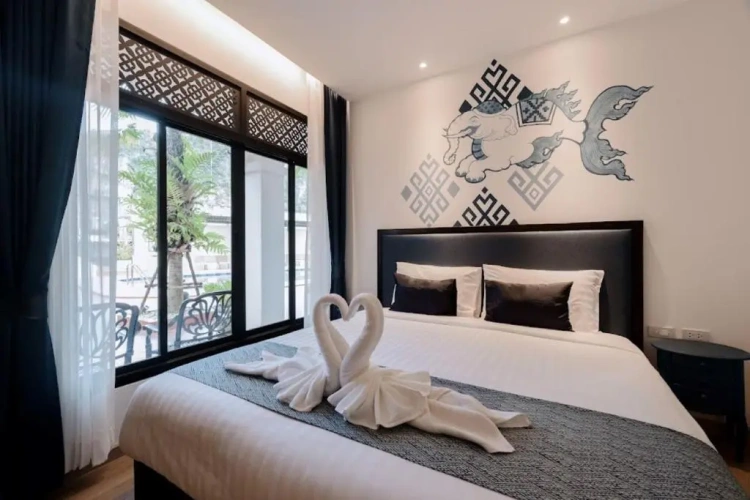Standard Double room with pool view