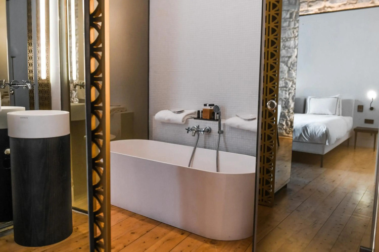S Paul Hotel