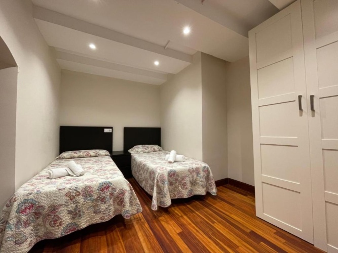 2 Bedrooms Apartment with view