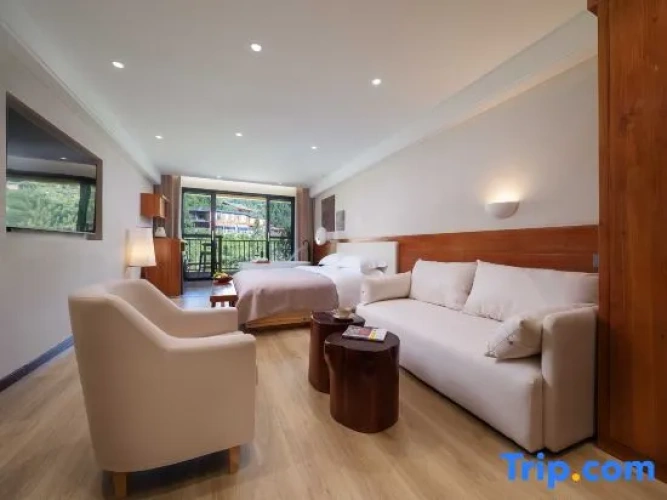 Superior Double room with balcony