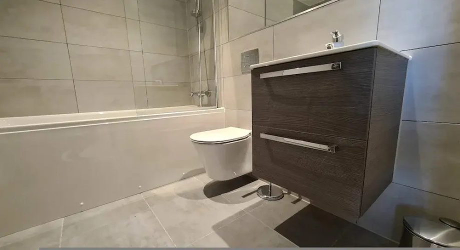 Chic Studio in Bracknell at Convenient Location