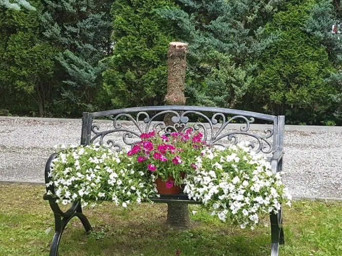2 Bedrooms Cottage