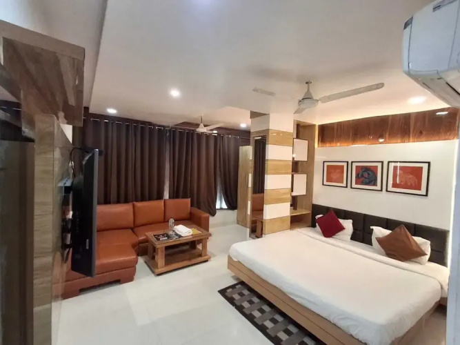 Hotel Sapphire Inn