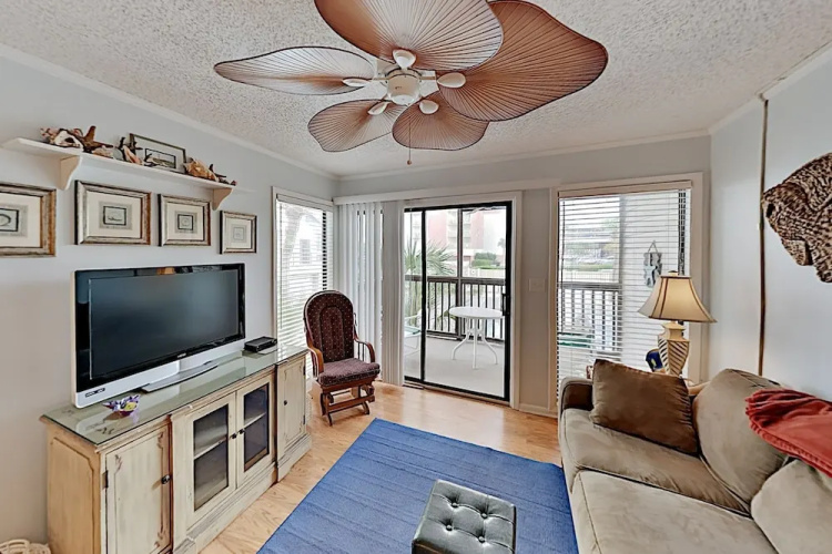 101seasc 3 Bedroom Condo