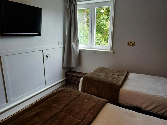 Kings Park Hotel