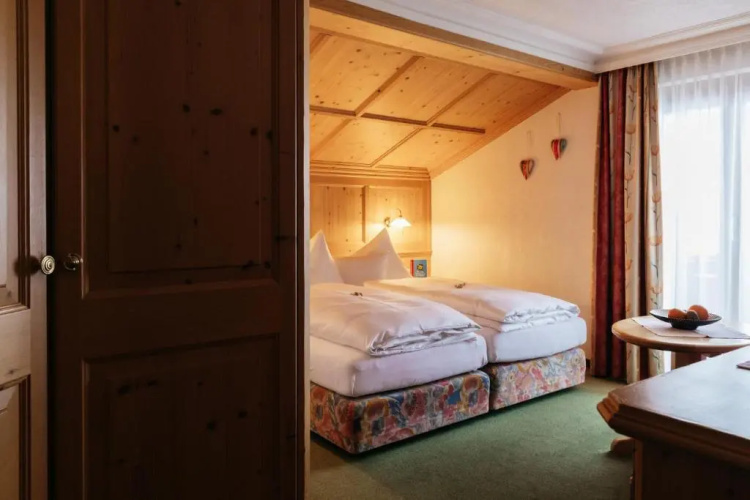 Hotel Kristall