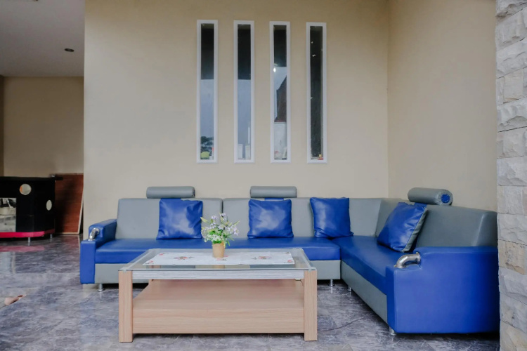 OYO 1024 Palem Asri Residence Syariah
