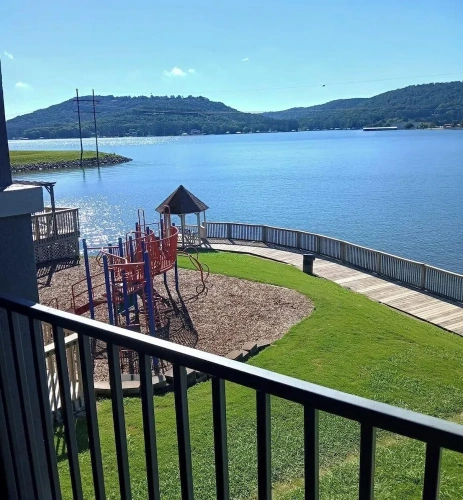 Standard Double room with lake view