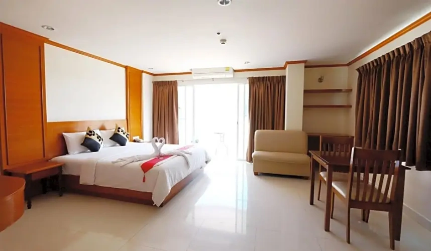 Superior Double room with city view