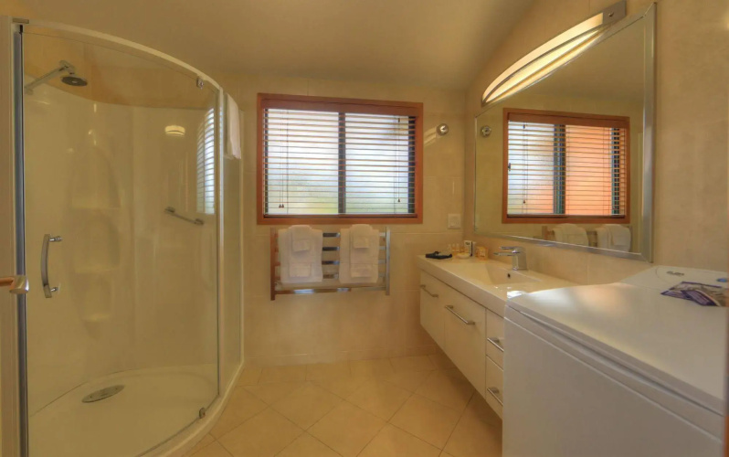 Endeavour Lodge