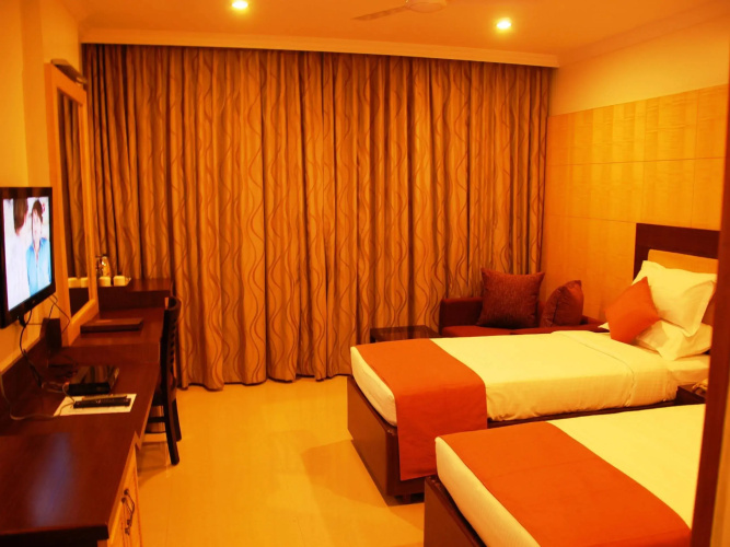 Meenal Hotel