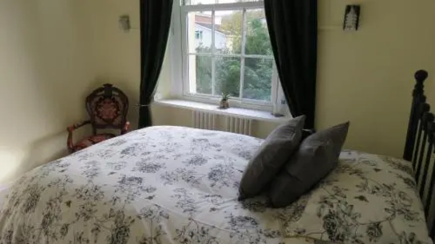 Hollybank Bed  Breakfast