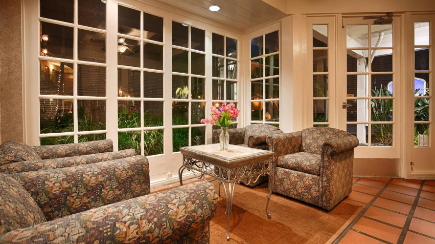 Best Western Lamplighter Inn And Suites At Sdsu photo 15