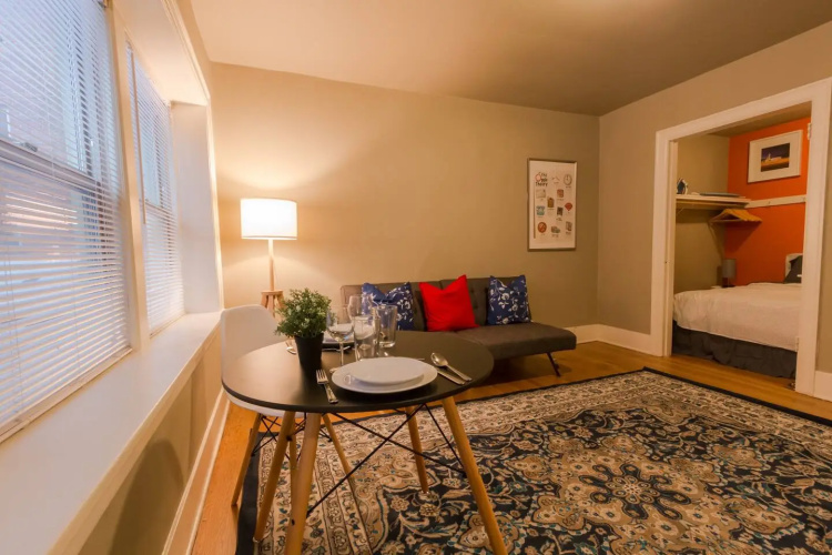 Cozy 1BR 1Bath | Fast Wifi! Great Location!