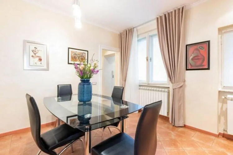 Apartment Artist