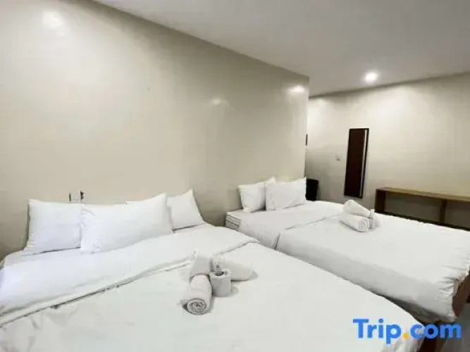 Standard Quadruple room with balcony
