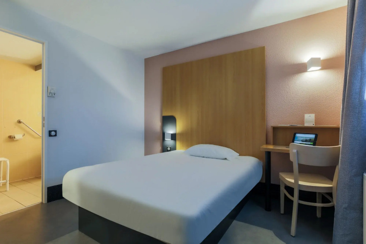 B&B HOTEL Metz Augny