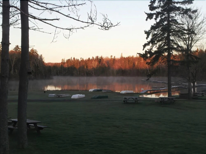 Ben's Lake Chalet