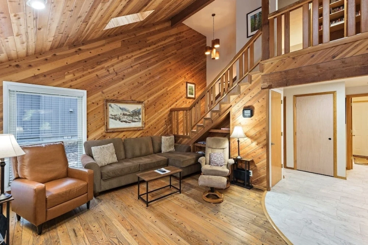 2 Bedrooms Cottage