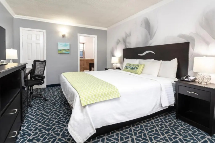 Hotel Hwood