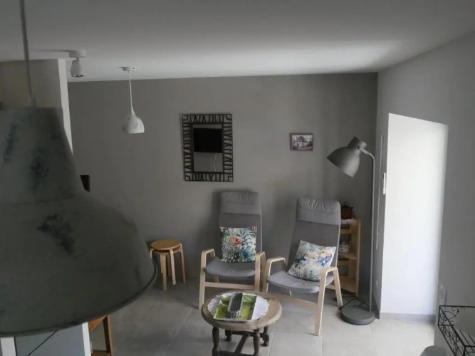 2 Bedrooms Cottage