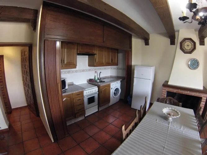 6 Bedrooms Cottage